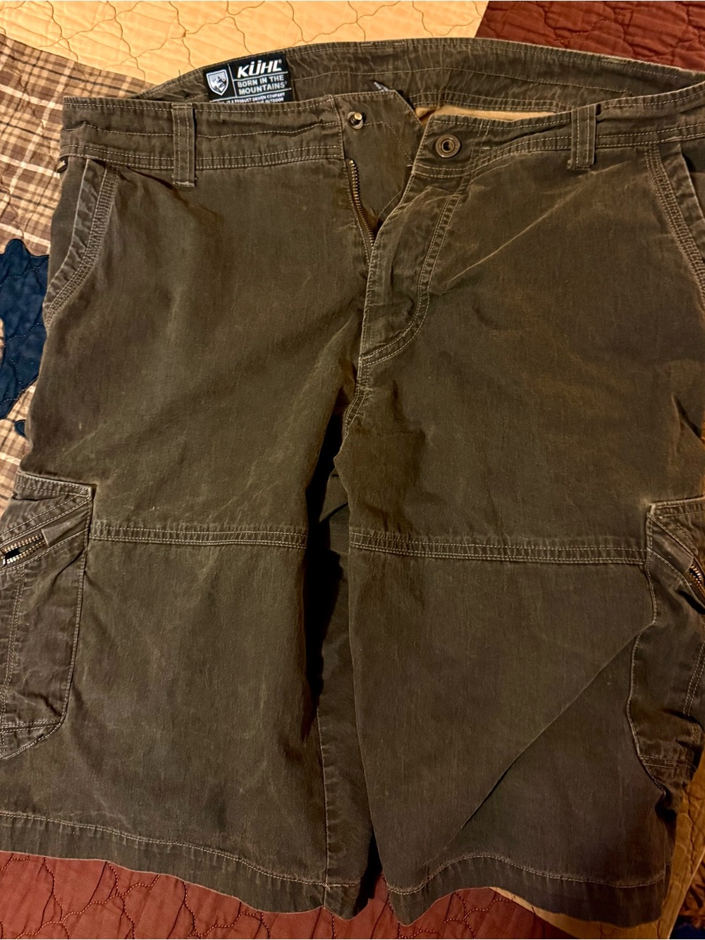 KUHL Cargo Shorts, DARK GREEN/GRAY, 36 EUC!